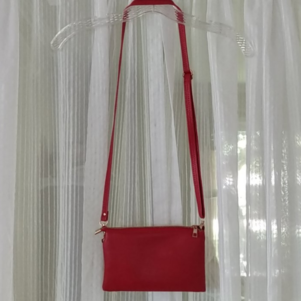 Small Red Shoulder Bag with Power Bank